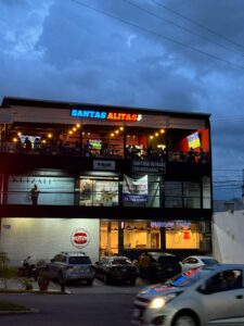 Santas Alitas Llega A Las Águilas En Zapopan, Jalisco - Referéndum